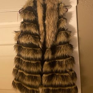 Chico’s size 1 faux fur vest